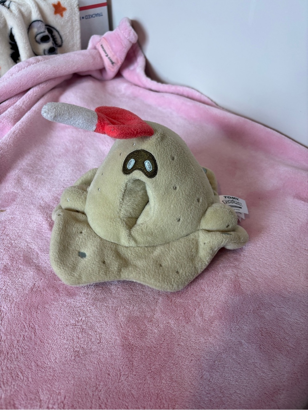 TOMY Pokemon Plush 8" Sandygast 2018 plush